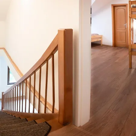U Lanovky Appartement *